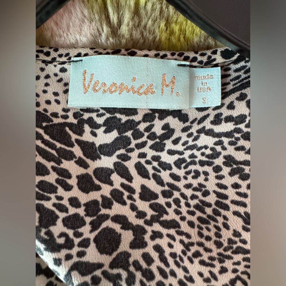 Leopard Romper - Picture 2 of 5